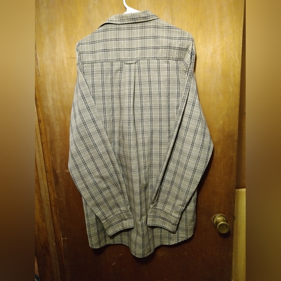 Cabela's Men's Large and Tall Long sleeve plaid Vgc. 26" ptp excellent condition - Picture 3 of 4